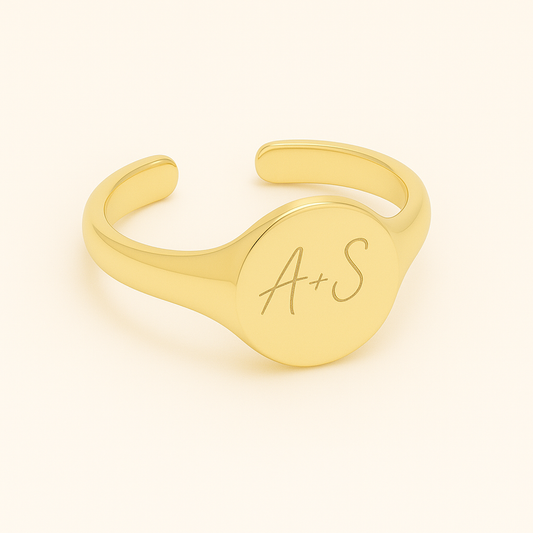 Her Inscription Circle Ring